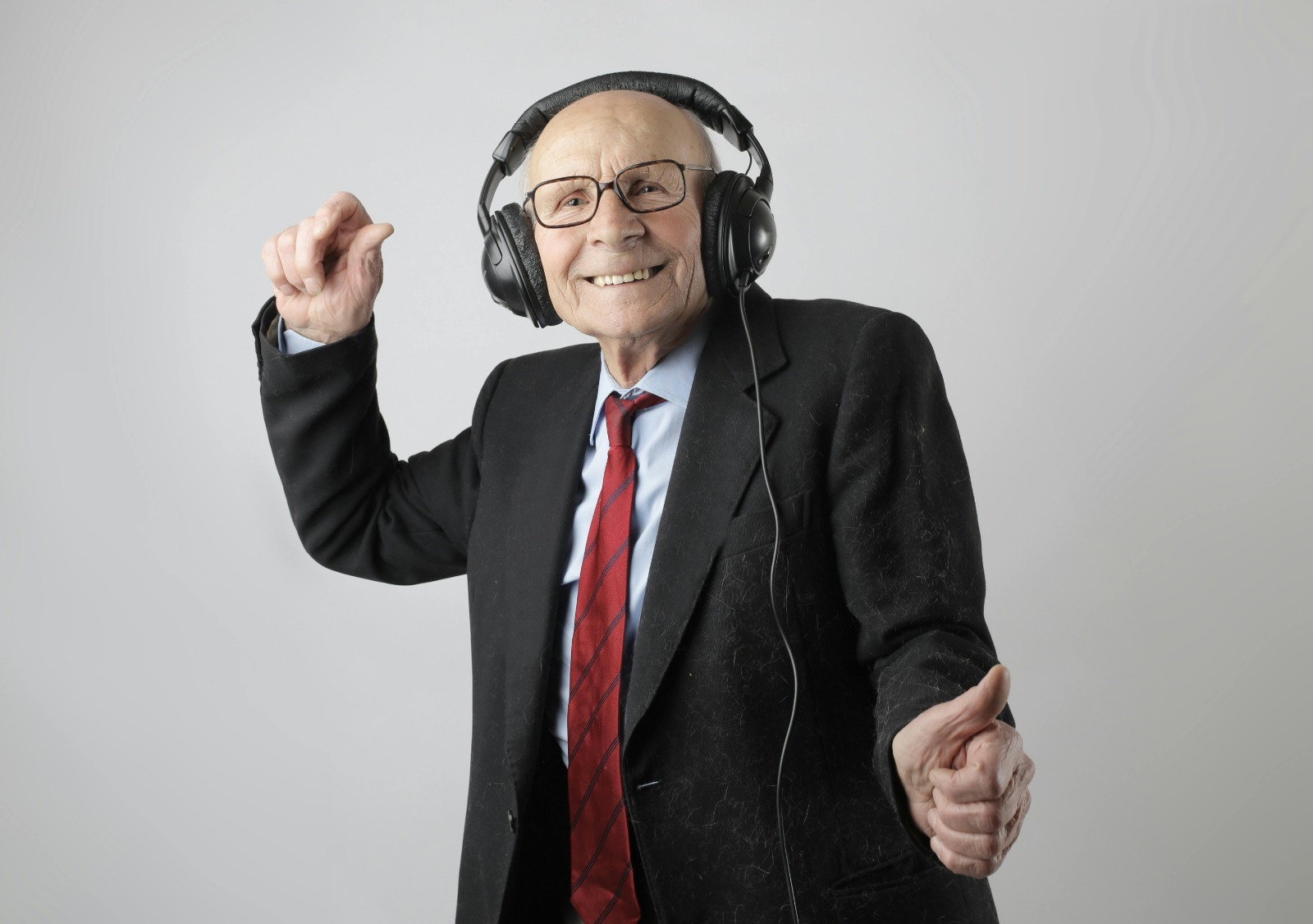 Les Bienfaits de la Musique et de la Danse pour la Santé Physique et Mentale des Seniors