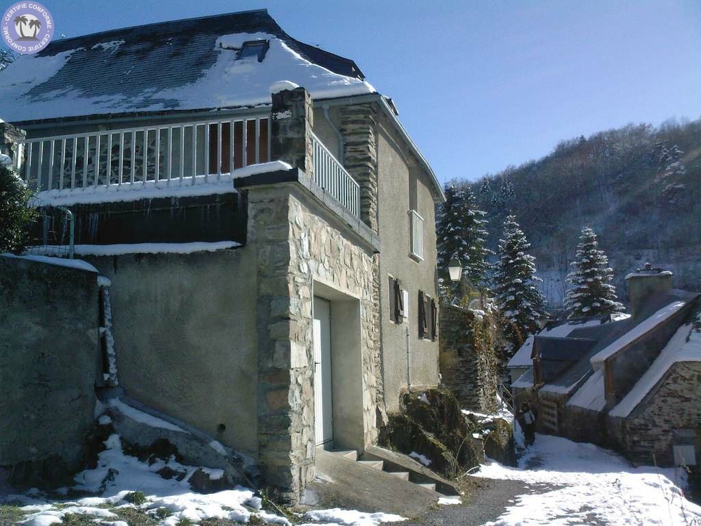 Location-saisonniere-Occitanie-Hautes-Pyrenees-vacances-en-montagne-en-pleine-nature-1000m-altitude-altitude5192028303144455770.jpg