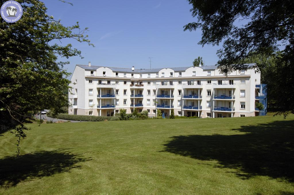 hotellerie-ile-de-france-yvelines-hebergement-en-vallee-de-chevreuse-de-multiples-services13142744455156606177.jpg