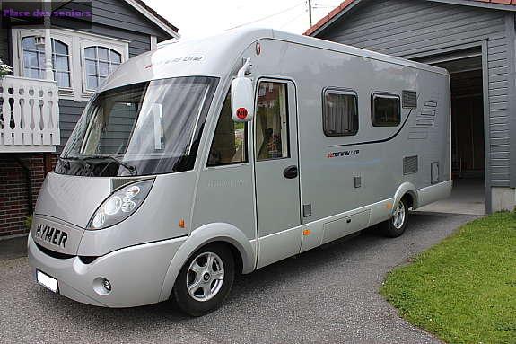 camping car Hymer FIAT DUCATO 158  CLASSE B Intégral Couchages:4 à Dijon