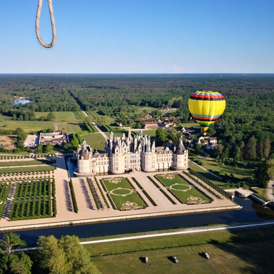 Activites-aeriennes-Centre-Val-de-Loire-Loir-et-Cher-Vol-en-montgolfiere251017253137576366.jpg