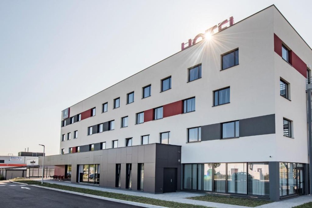 Hotellerie-Grand-Est-Bas-Rhin-HOTEL-3-A-STRASBOURG-STRASBOURG10122430364256636472.jpg