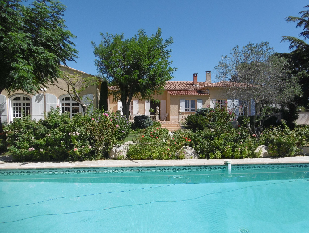 Immobilier-Provence-Alpes-Cote-d-Azur-Vaucluse-Passion-et-professionnalisme-professionnalisme20283538394663657379.jpg
