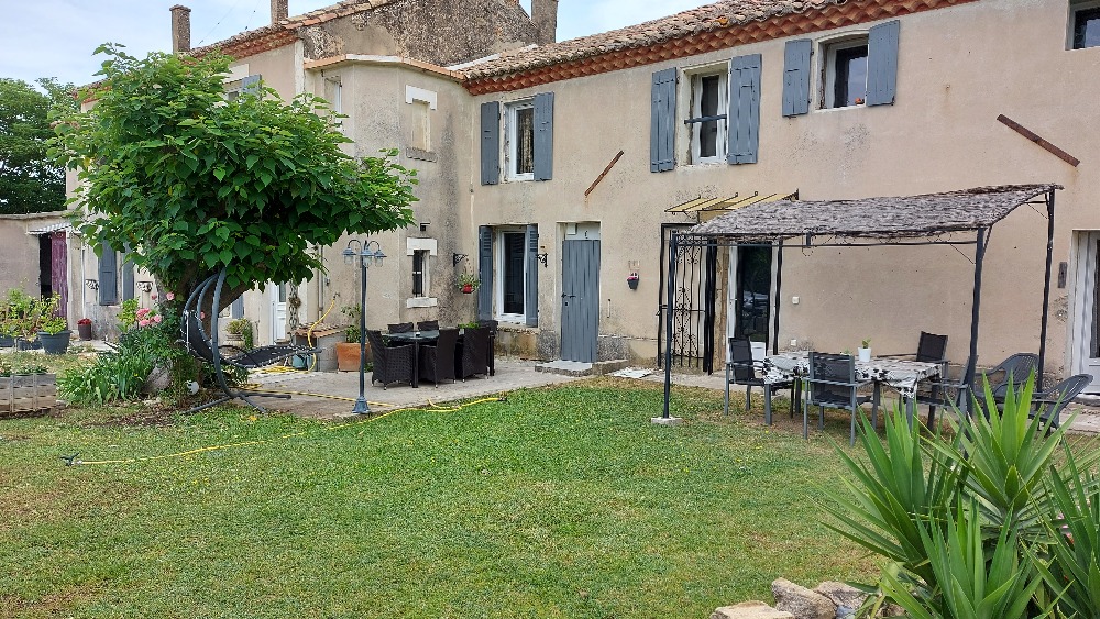 Gites-amp-Chambres-d-hotes-Provence-Alpes-Cote-d-Azur-Vaucluse-Gites471516353752577479.jpg
