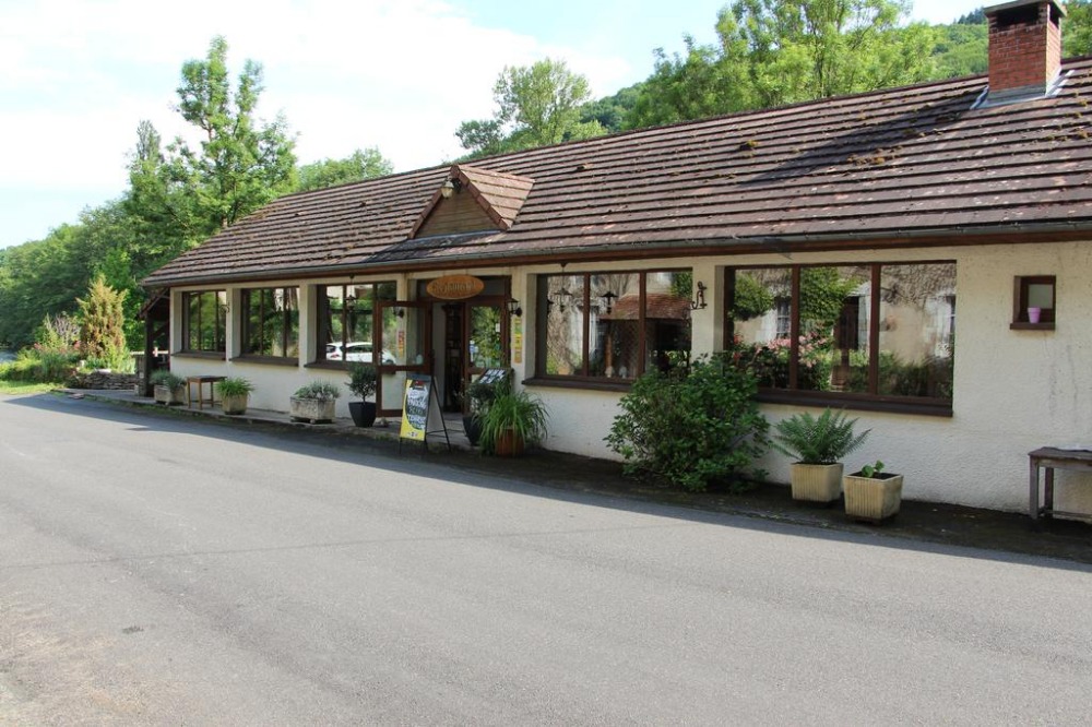Hotellerie-Auvergne-Rhone-Alpes-Allier-Les-gorges-de-la-SIOULE-dans-toutes-sa-splendeures14333742474850697276.jpg