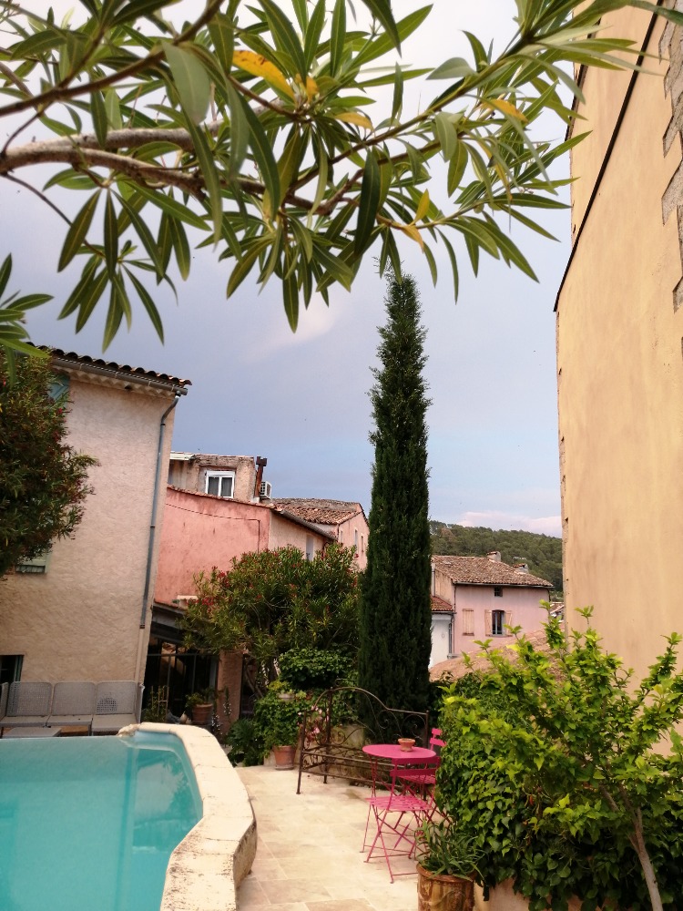 Gites-amp-Chambres-d-hotes-Provence-Alpes-Cote-d-Azur-Var-La-Licorne-Gite-de-charme-1121621243040536367.jpg