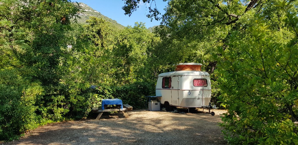 camping-provence-alpes-cote-d-azur-alpes-maritimes-camping-les-cent-chenes-chenes3162022262740616477.jpg