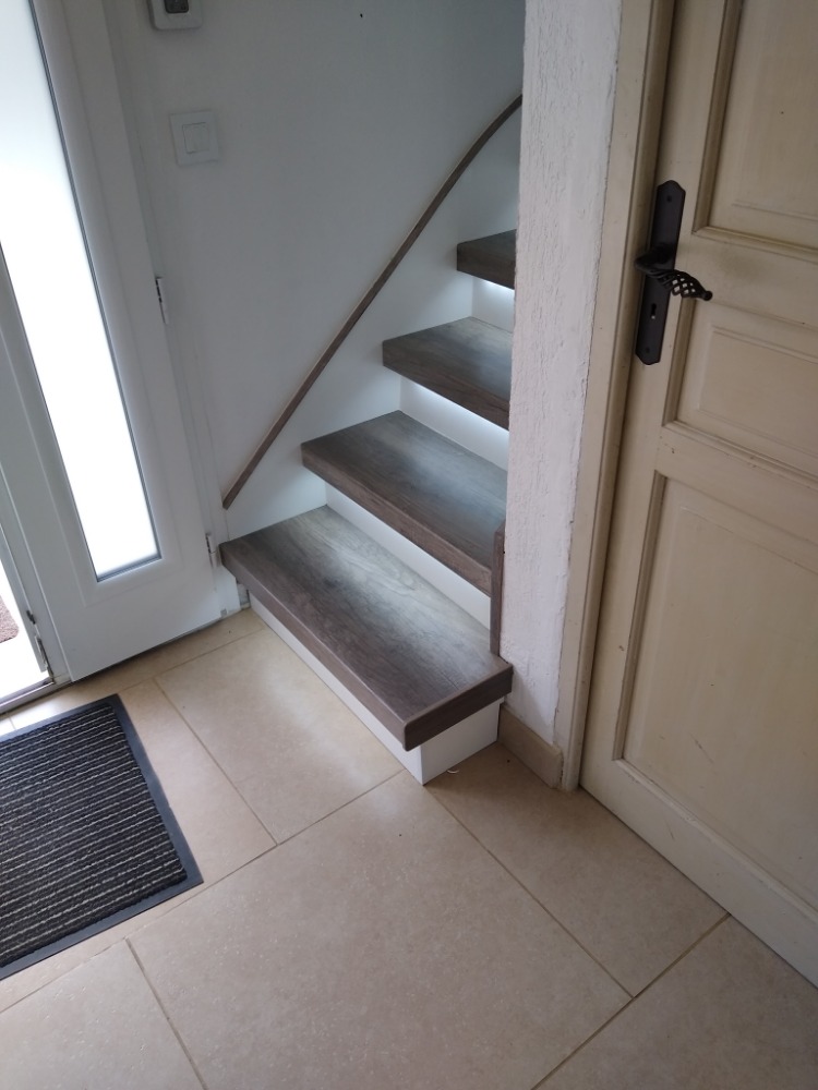 amelioration-de-l-habitat-ile-de-france-seine-et-marne-renovation-de-vos-escaliers-interieurs-11233637384952727479.jpg