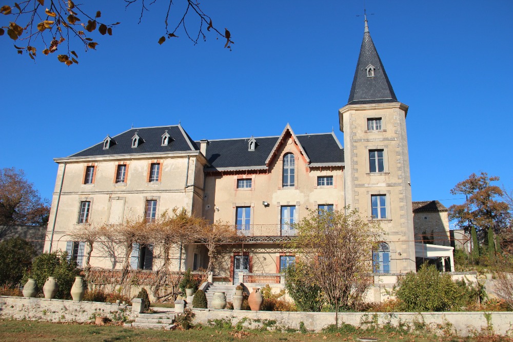 oenotourisme-provence-alpes-cote-d-azur-vaucluse-visite-du-chateau-de-gourdon-producteur-de-vin-11192934364344495175.jpg
