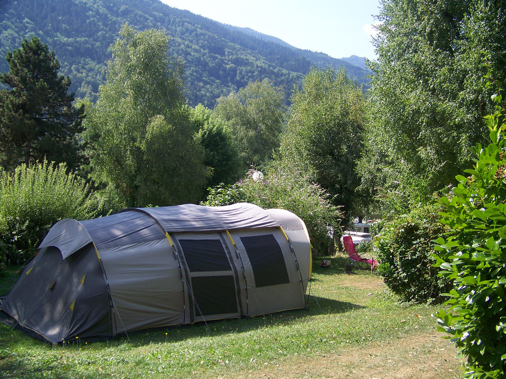 camping-auvergne-rhone-alpes-isere-vacances-en-mobilhome-caravene-tente-camping-car0212329313443495376.jpg